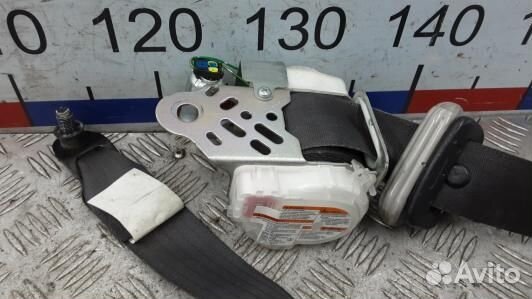 Ремень безопасности с пиропатроном сиденья передне