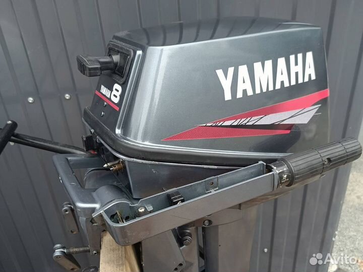 Лодочный мотор Yamaha 8cmhs витринный