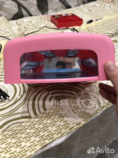 Лампа для сушки ногтей