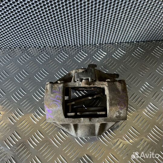 Суппорт тормозной передний левый Mercedes-Benz S-к