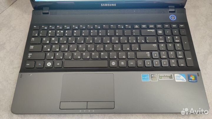 Ноутбук Samsung NP300E5C