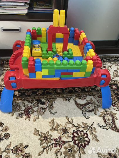 Детский развивающий столик