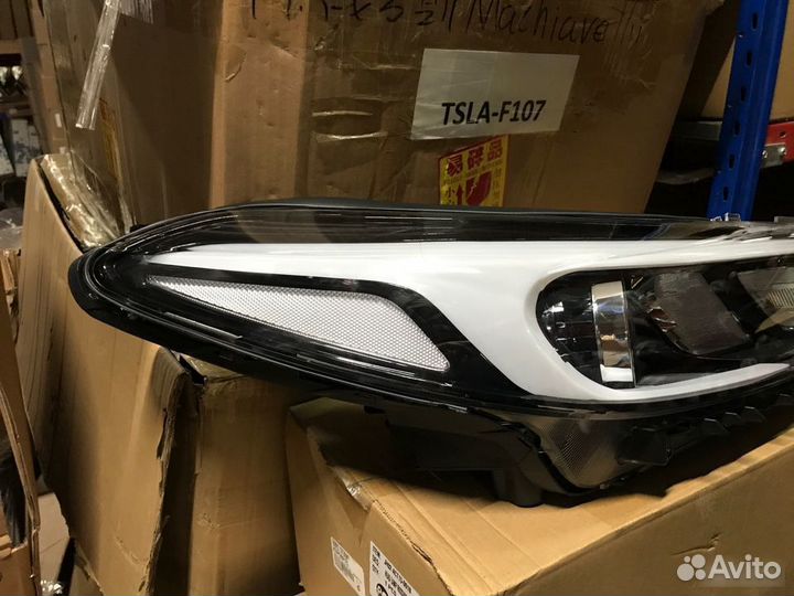 Фара правая Kia Cerato 3 2017
