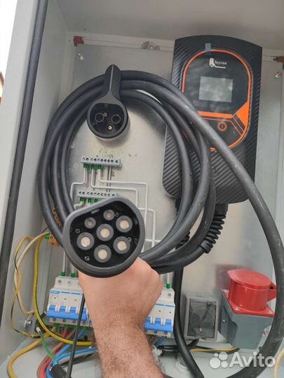Зарядная станция для электромобилей 32А, 22кВт