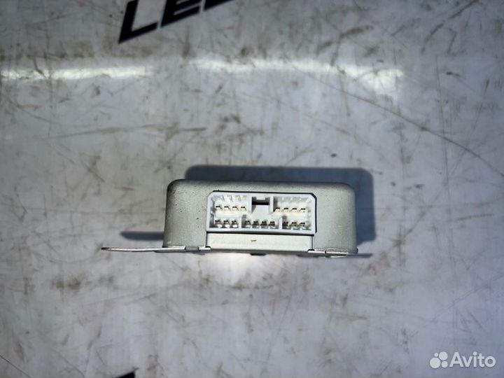 Блок управления сиденьем передний правый Ssangyong