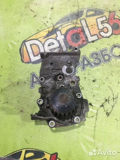 Насос водяной (помпа) Renault Fluence I