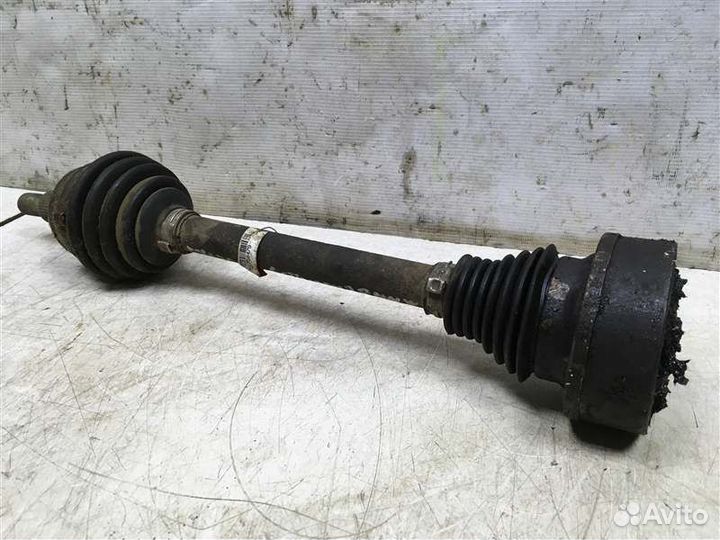 Полуось передняя левая Volkswagen Golf Iv