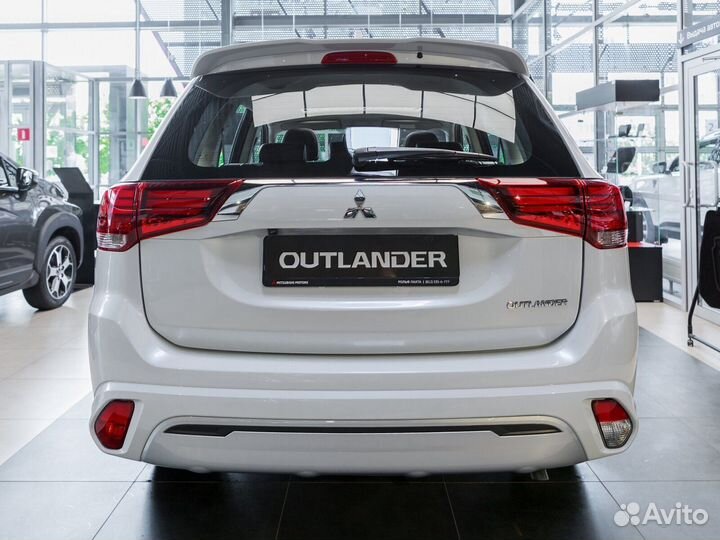 Mitsubishi Outlander 2.0 CVT, 2022