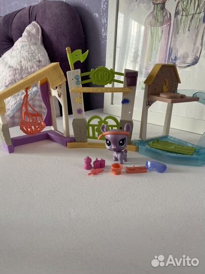 Littlest pet shop