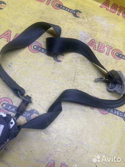 Ремень безопасности передний левый Nissan Almera