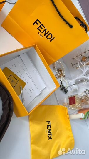 Ремень женский Fendi