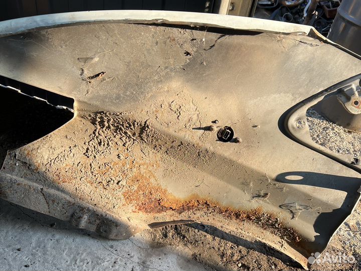 Крыло Ford Transit