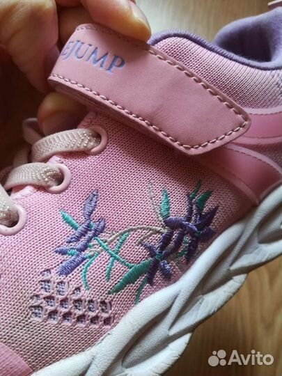 Кроссовки для девочки 34