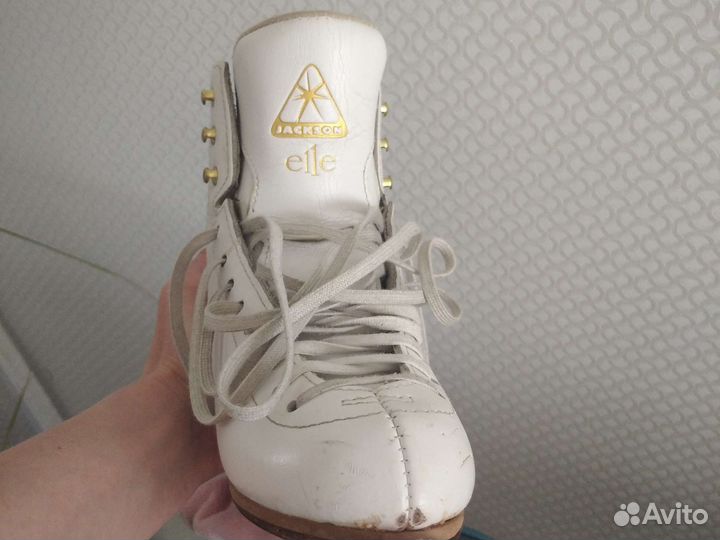Фигурные коньки jackson elle