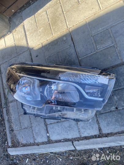 Фара правая LADA vesta