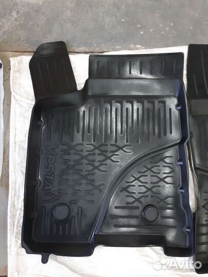 Автомобильные коврики резиновые