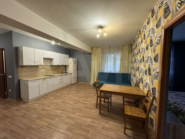 2-к. квартира, 54 м², 1/9 эт.