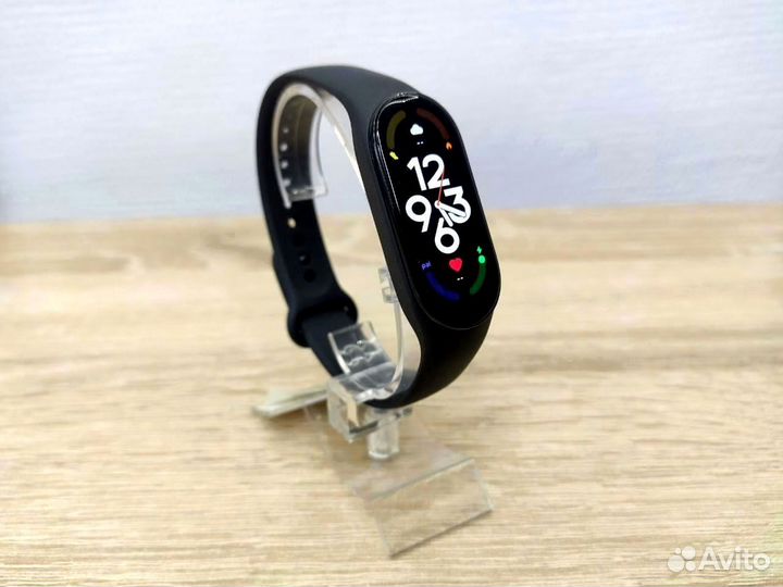 Фитнес браслет Xiaomi Mi SMART Band 7