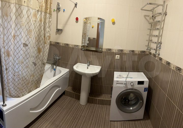 2-к. квартира, 72 м², 12/16 эт.