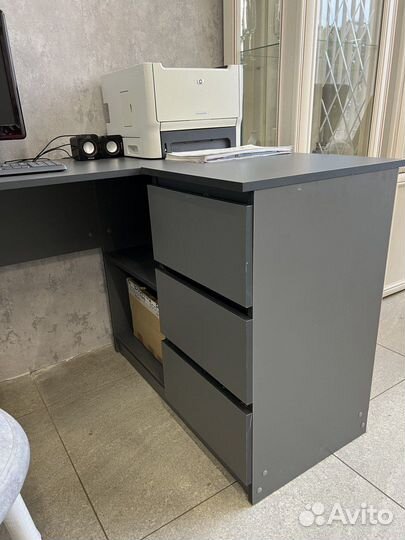 Компьютерный стол от производителя