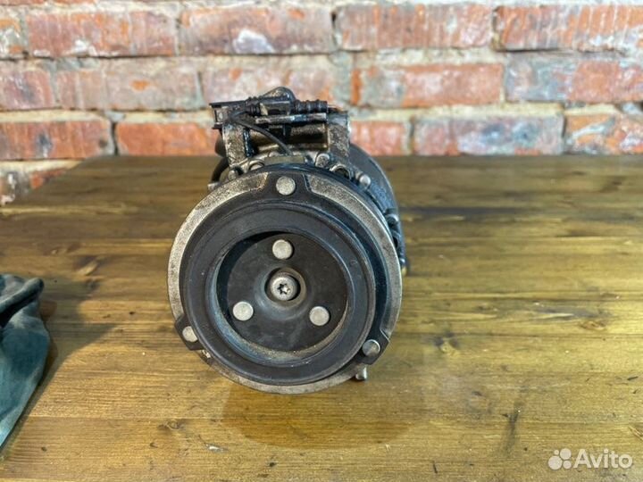 Компрессор кондиционера Bmw X5 E70 N52B30 AF 2008