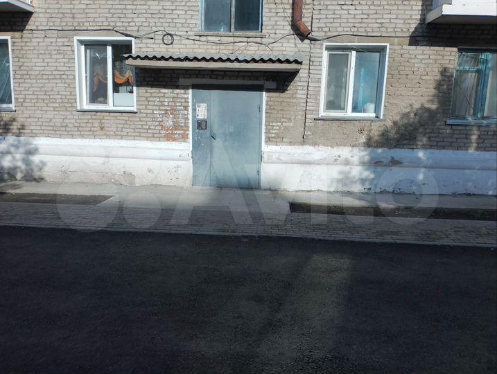 2-к. квартира, 42 м², 1/5 эт.