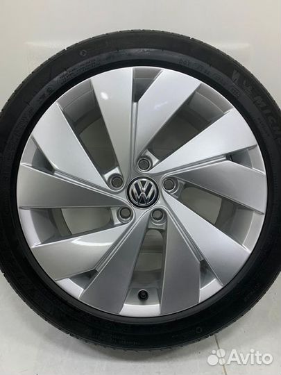 R17 Pirelli Cinturato P7 225/45, PCD 5x112 DIA 57.1