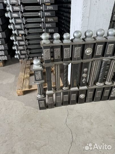 Кованые изделия столбы