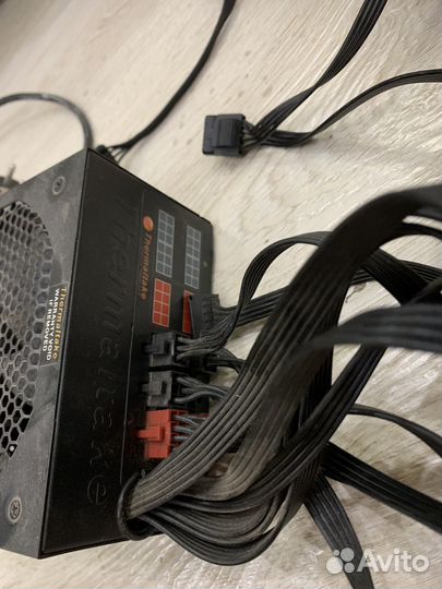Блок питания tR2 RX650watt новый