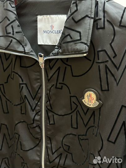 Ветровка moncler