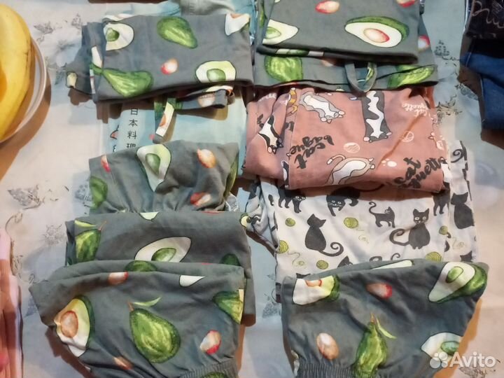 Маечки,футболки,шорты 146