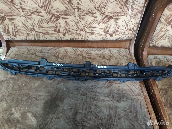 Peugeot 4008 решетка бампера