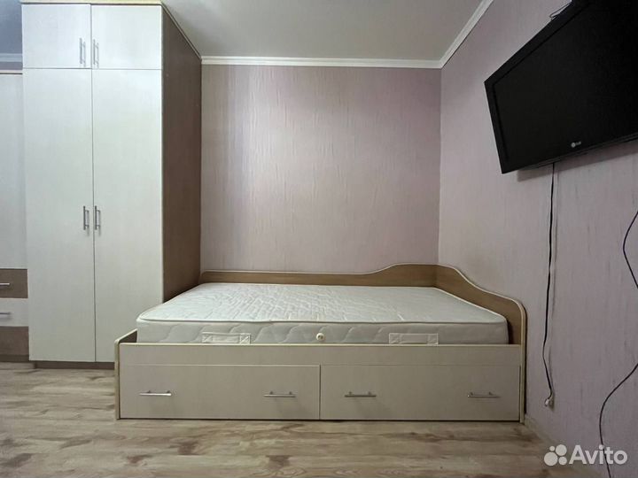 Кровать для детской комнаты б/у