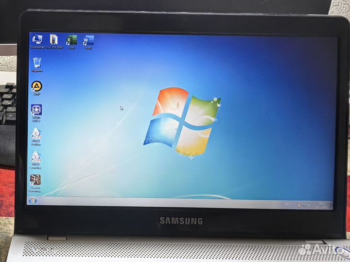 Ноутбук Samsung 11