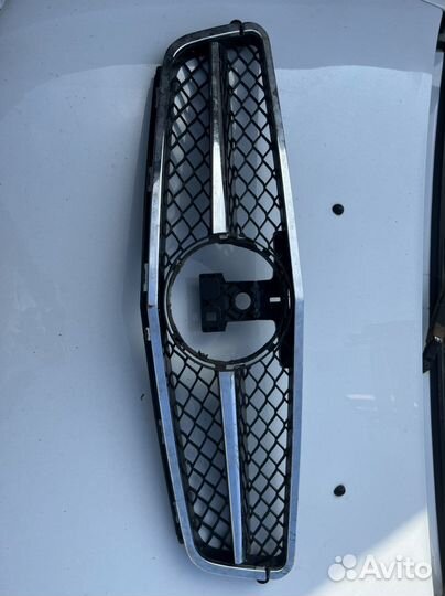Решетка радиатора mercedes c204