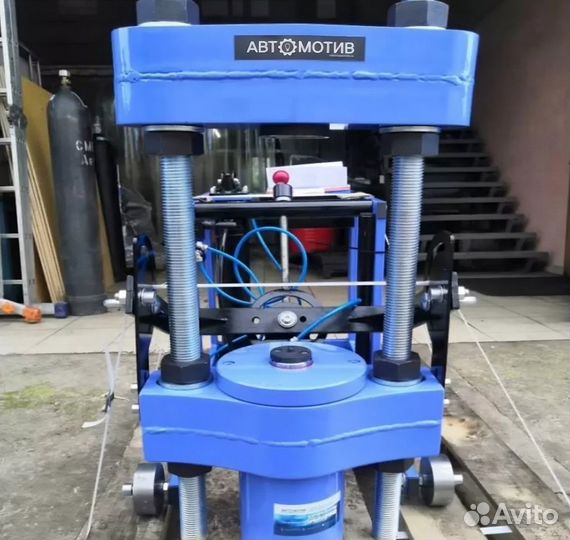 Вш95-300 Выпрессовщик шкворней с тележкой 106 тонн
