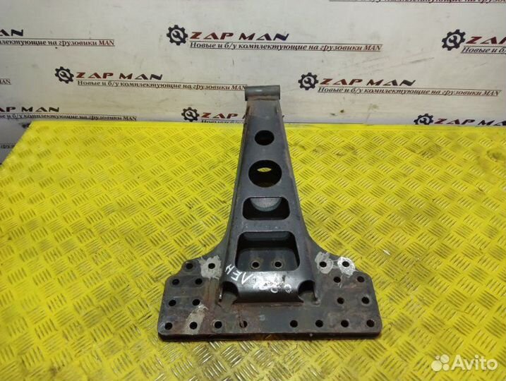 Кронштейн реактивной тяги Man Tga
