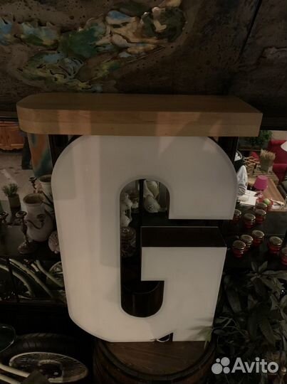 Стойка ресепшн