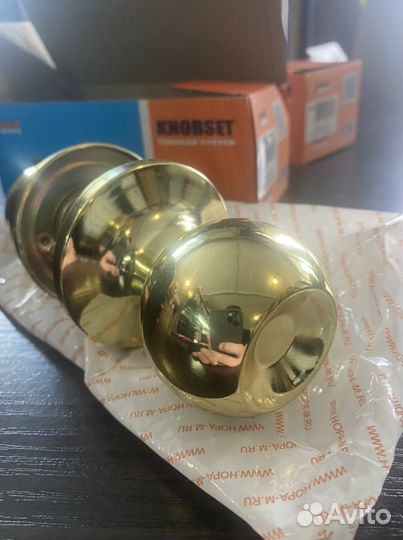 Дверная ручка для межкомнатных дверей