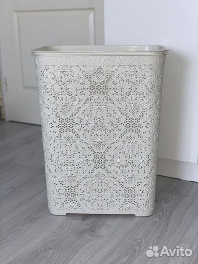 Корзины для белья и хранения вещей