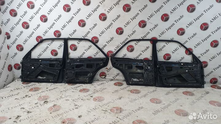 Комплект дверей на Mercedes-Benz W201 E190