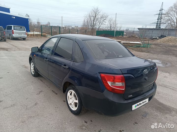 LADA Granta 1.6 МТ, 2013, 190 000 км