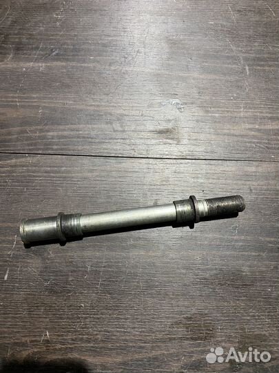 Ось переднего колеса для Kawasaki Z750S 05-07