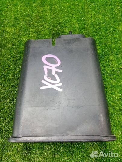 Абсорбер (фильтр угольный) Volvo Xc70