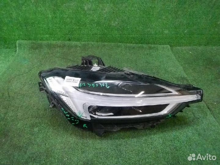 Фара правая Volvo XC60