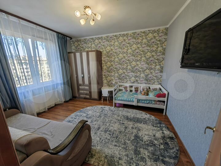 2-к. квартира, 56 м², 12/17 эт.