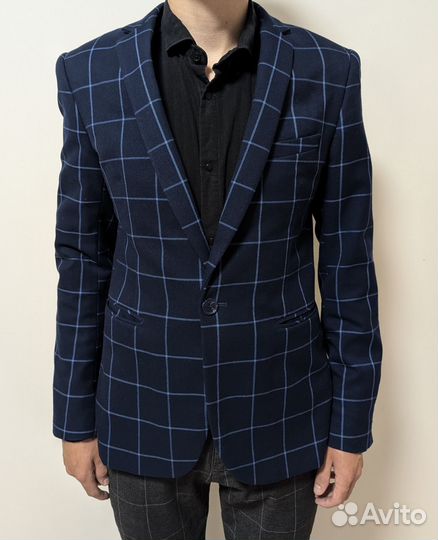 Синий мужской пиджак Burberry в клеточку