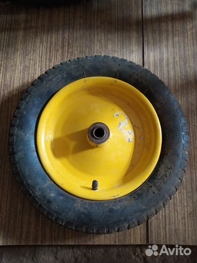 Колесо для тележки садовой