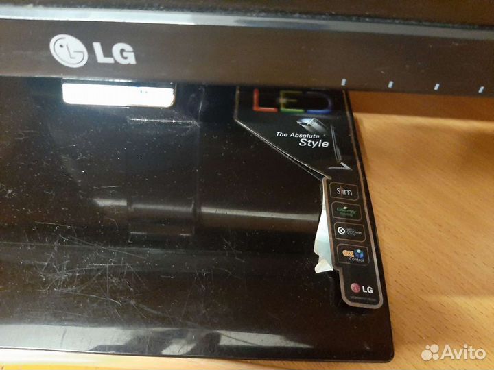 Монитор LG 19