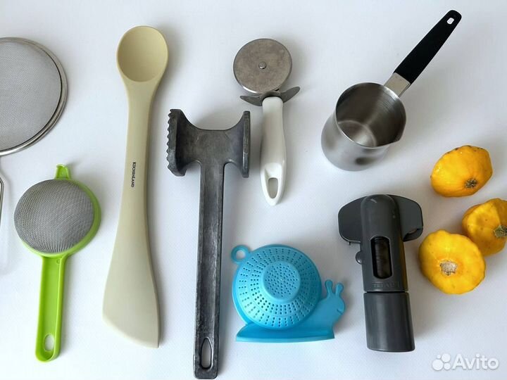 Кухонные принадлжежности пакетом штопор турка сито